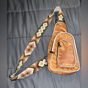 Maurice’s crossbody purse w/ Aztec adjustable strap